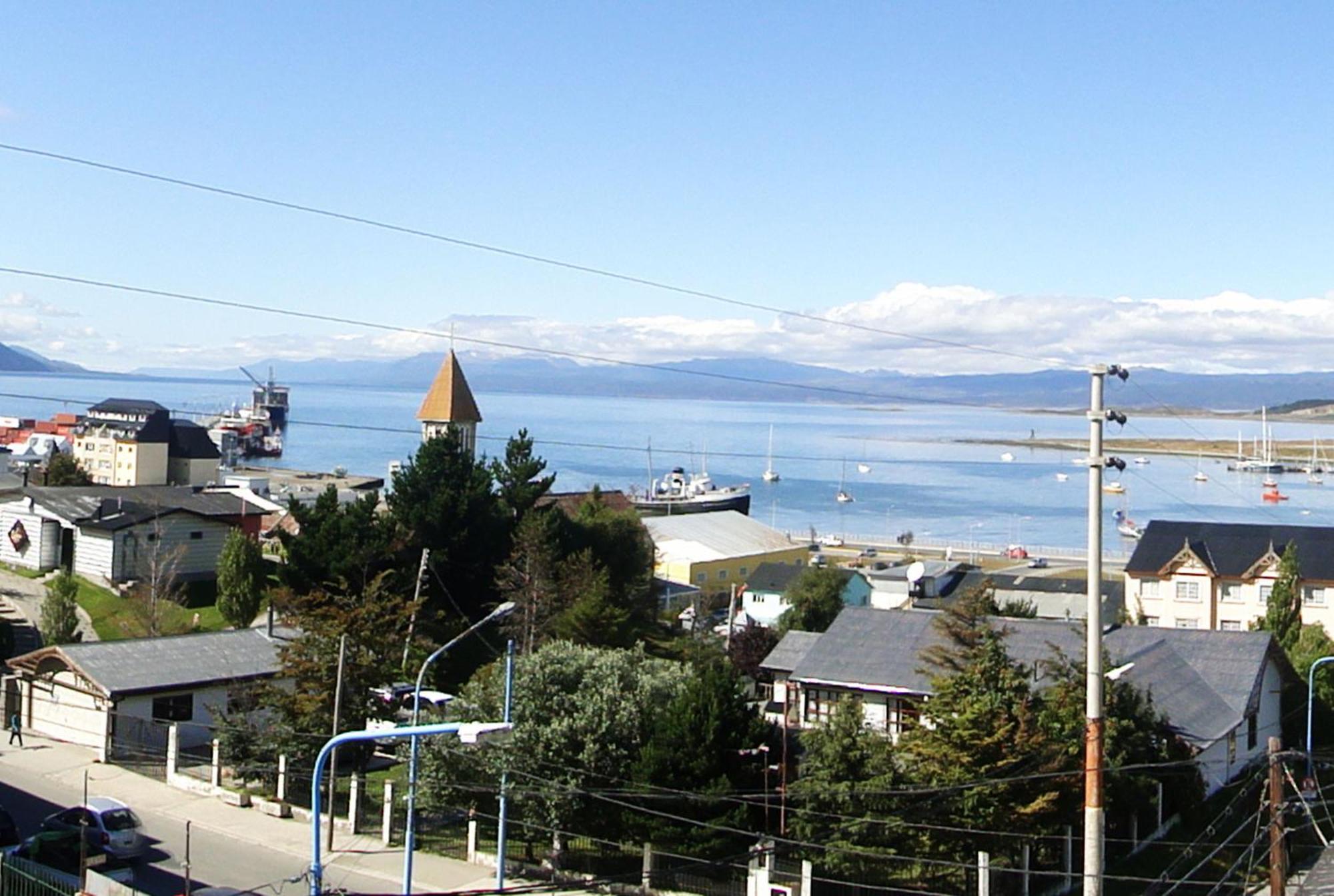 Hotel Mustapic Ushuaia Exteriör bild